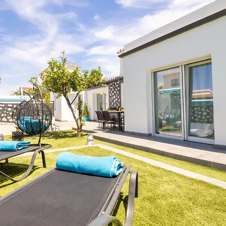Cubo's Cozy & Modern Sol De Malaga Villa *