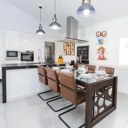 Villa Cubo's Cozy & Modern Sol De Malaga *