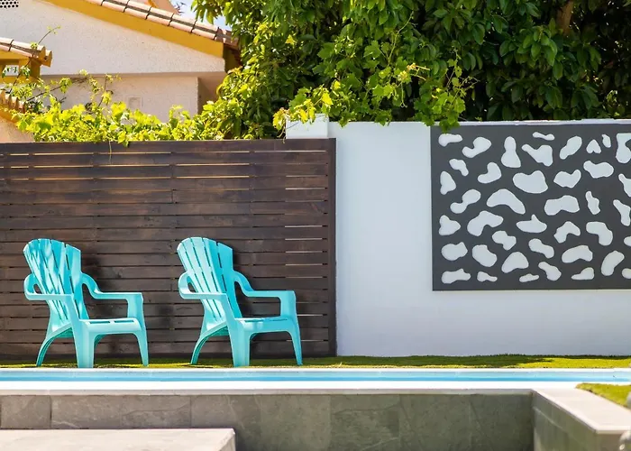 Cubo's Cozy & Modern Sol De Malaga Villa *