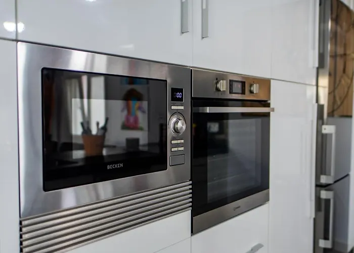 Cubo's Cozy & Modern Sol De Malaga Villa *