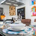 Willa Cubo's Cozy & Modern Sol De Malaga