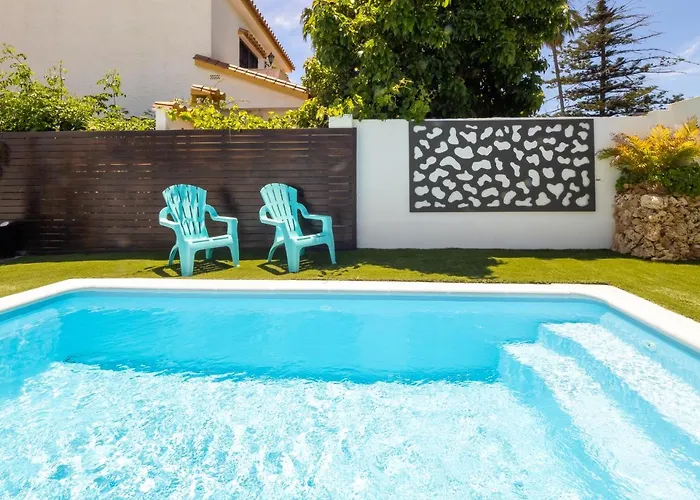 Cubo's Cozy & Modern Sol De Malaga Villa *